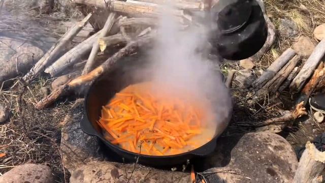Узбекский плов в тайге !!! смотреть онлайн