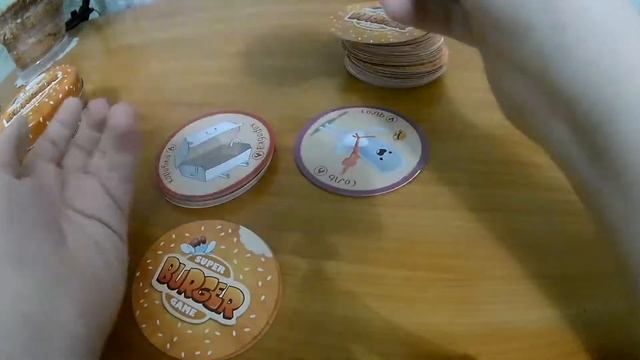 Обзор и лэтсплей настольной игры "Супербургер".