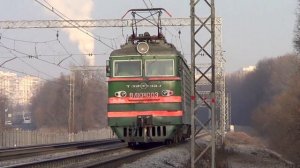 Остановка электровоза ВЛ10у-1003
