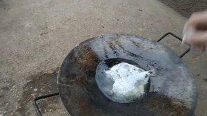 Камбала жаренная в садже на костре