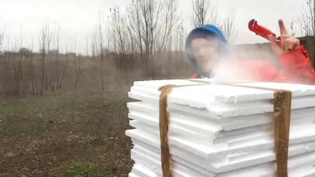 РАСКАЛЕННЫЙ СТАЛЬНОЙ ШАР 1000 ГРАДУСОВ КИНУЛИ В 100 СЛОЕВ ПЕНОПЛАСТА / BUGAGA / МАМИКС / ЧЕЛЛЕНДЖ