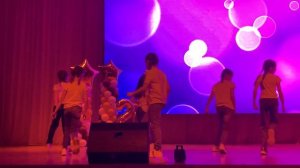 Танец Dance Monkey