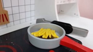Wendy Pretend Play Cooking Toys Food Challenge for Kids