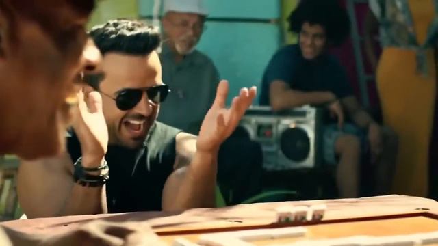 Justin Bieber - Despacito (Official Video) Ft. Luis Fonsi & Daddy  Yankee