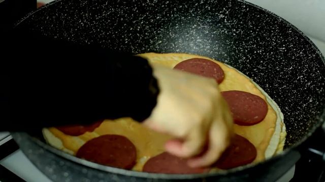 Ленивая пицца из лаваша на сковороде | Легко и вкусно!