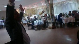Поет песню Радовать Сосо Павлиашвили
