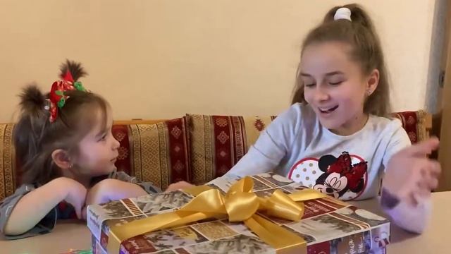 ЧТО ПОДАРИТЬ ЛУЧШЕЙ ПОДРУГЕ | ДЕЛАЕМ БОКС | ДЕНЬ РОЖДЕНИЯ АМАЛИИ смотреть онлайн