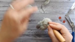 Соединение деталей миниатюрного слоника тедди