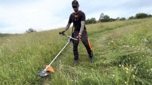 Stihl Fs 490-C with 250 mm grass cutting blade, cutting big grass.(Motocoasa Stihl cu disc.)