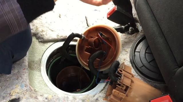 ОПЕЛЬ ВЕКТРА С Заводится и Глохнет ЧИСТИМ ТОПЛИВНЫЙ НАСОС (#MadMax)