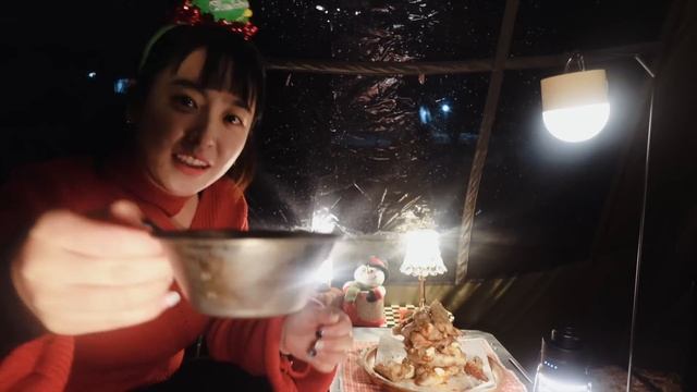홀로 화이트 크리스마스에 같이놀자구요? | 사우나캠핑 | 등갈비트리 | 탄마시멜로우 |