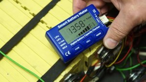 Тяговый аккумулятор LiFePo4 измерение внутреннего сопротивления 5 in 1 Smart Battery.
