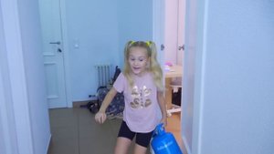 Кто ЛУЧШЕ встретит МАМУ и МАЛЫШКУ из роддома челлендж