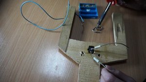 Резак для  пенопласта своими руками / How to make a plastic foam cutter