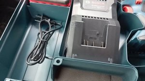 Аккумуляторный ударный гайковерт BOSCH GDS 18V-400