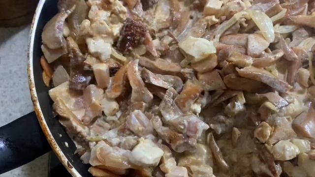 Жареные рыжики | Жульен в баранках смотреть онлайн