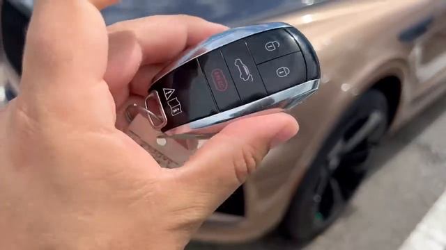 186. Cars and Prices сколько стоит в США Bentley Bentayga с увеличенной базой смотреть онлайн