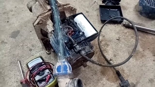 Насос для воды, после погружения под воду. смотреть онлайн