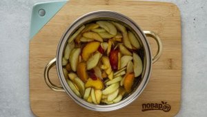 Варенье из яблок и персиков