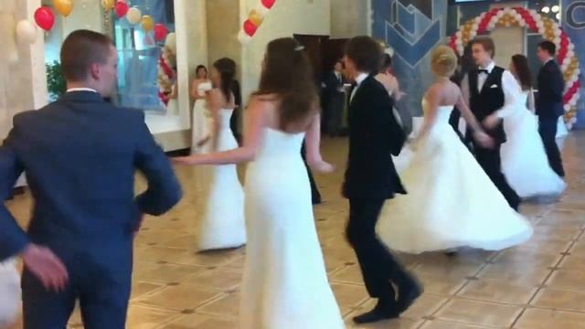 Второй Весенний бал - Полька смотреть онлайн