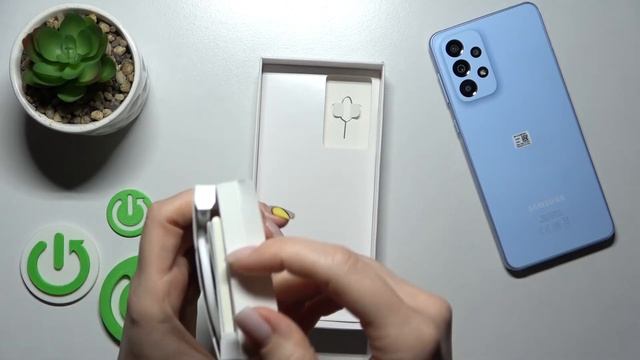 Does Samsung Galaxy A33 Comes with Earbuds / Does Samsung Galaxy A33 has earphones? смотреть онлайн