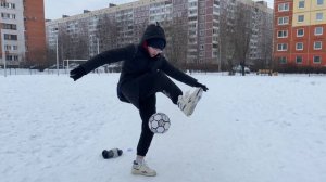 ВЛАД А4 и МИСТЕР БИСТ стали ФРИСТАЙЛЕРАМИ ! Популярные БЛОГЕРЫ делают ТРЮКИ с МЯЧОМ