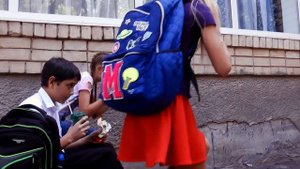 ПРОГУЛЯЛИ ШКОЛУ!! Рома Настя и Маргарита Прогуляли школы Приключение детей