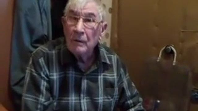 Дедушка предлагает акимату наладить выпуск противоскользящей обуви