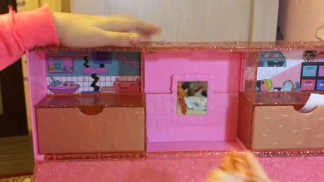 Модный подиум 3-в-1 ЛОЛ! ВАУ!!! LOL Surprise Pop-Up Store 3-in-1 смотреть онлайн