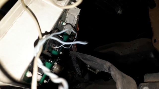 Toyota Corolla 1990 2E Как заменить лампочки в панели приборов. смотреть онлайн