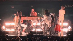 Black Smoke Rising (Live) - Greta Van Fleet