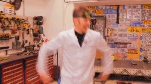 Уроки танцев от Доктора Дью!