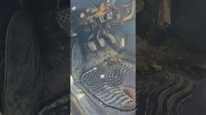 Дул холодный воздух в ноги Ауди б3
