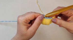 Вязаные крючком детские сумочки оформлены в виде персонажей из мультфильма" Blue Heeler FAMILY".