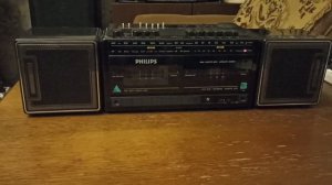 Ретро магнитола PHILIPS D8269 1987 года