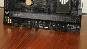 AMD B650 Board for Budget Gamers? ASUS TUF Gaming B650-PLUS WIFI Unboxing & Overview