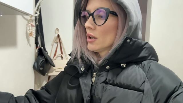 Спешу наказать. Кира одевается по приложению. Я в панике от везения. Не добрый вечер. смотреть онлайн