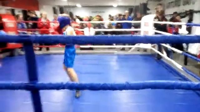 Синий угол. Спарринг по Боксу. смотреть онлайн