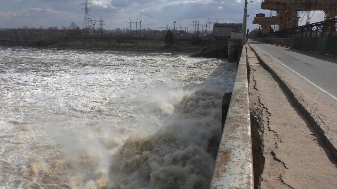 Эпичный Сброс воды на Иваньковской ГЭС