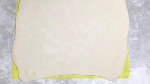 Штрудель с яблоками из слоеного теста классический