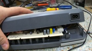 Вакуумный упаковщик starwind STVA 1000, ремонт.