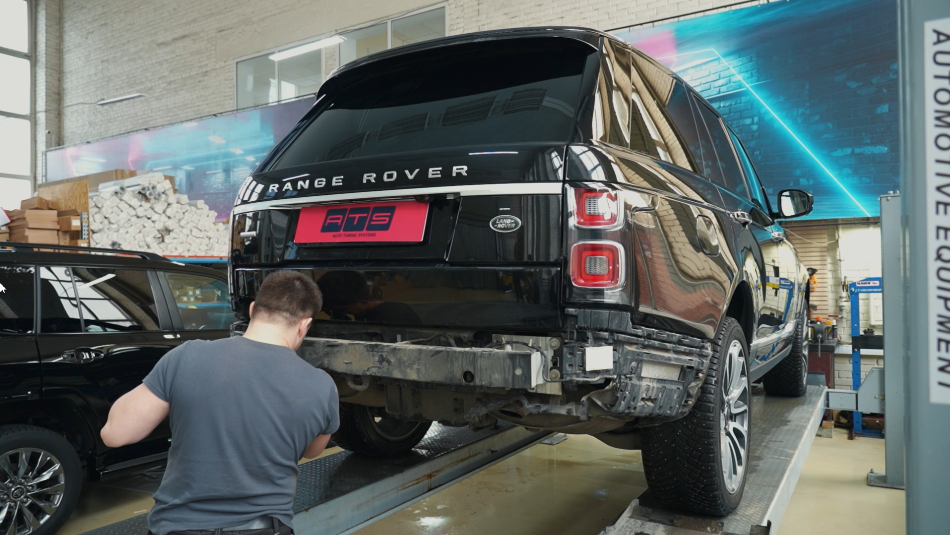 Электро-Фаркоп на Range Rover