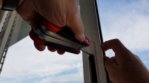 Регулировка замка окон на лоджии 2 минуты