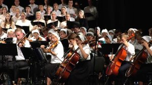 Славьте Бога, славьте в песнопеньях