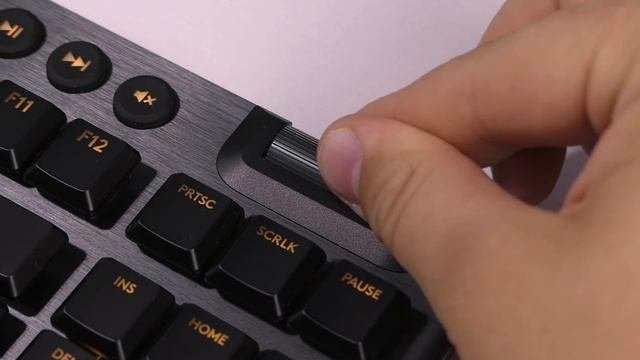 ? САМАЯ дорогая массмаркет клавиатура - обзор Logitech G915 TKL Clicky !
