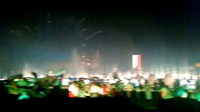 Парк Пюи Дю Фу - Ночное шоу - Финал с салютом (1) смотреть онлайн