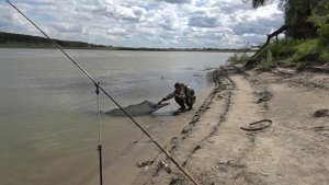 Иртыш . Ловля язя на течении . Рыбалка на фидер . Полнейший Relax .