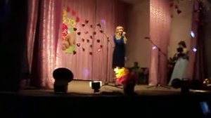 Красиво поёт! Девочки 11 лет!