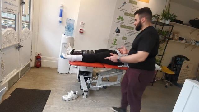 Hip diagnosis and treatment with Ashraf Ali, Chiropractor смотреть онлайн