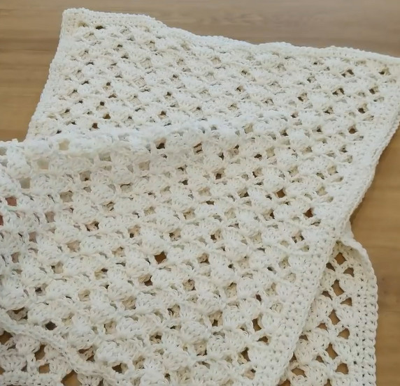 Вязание крючком: Простой узор для очень простой жилетки смотреть онлайн